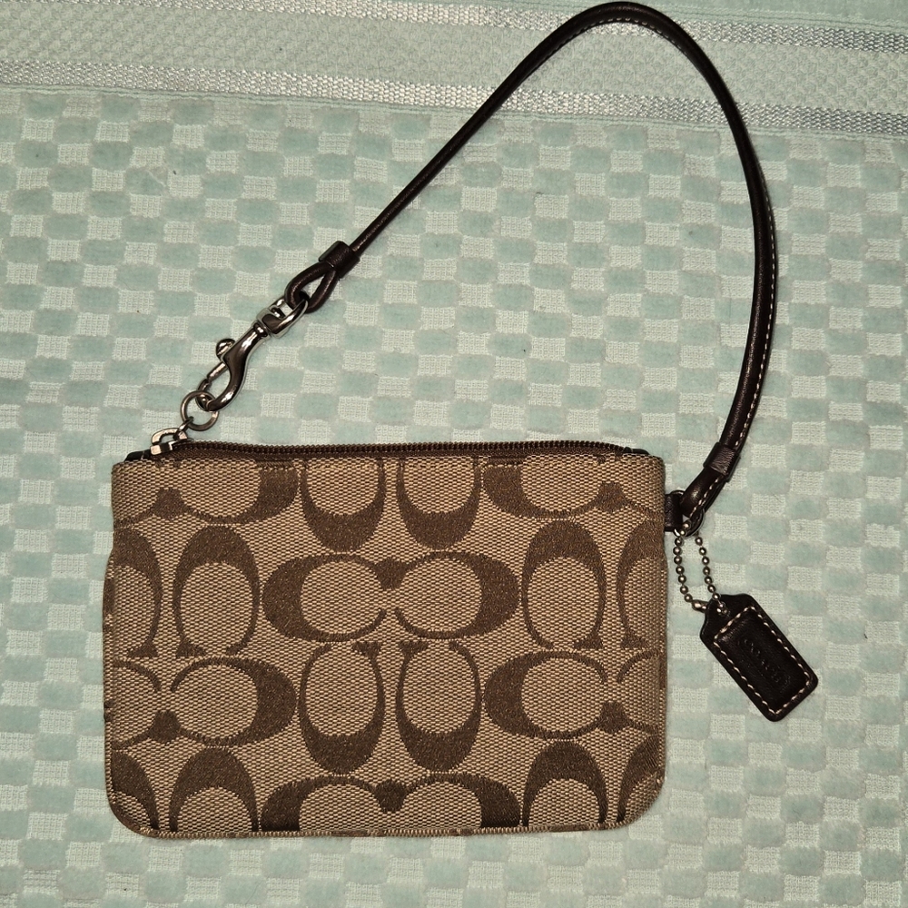 Coach Vintage Wrislet - Picture 2 of 3